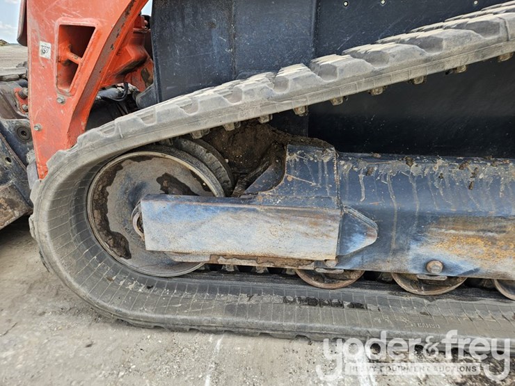 2023-kubota-svl97-2-image-18