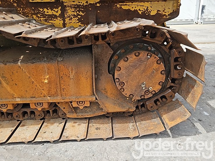 2023-komatsu-d39px-24-image-23
