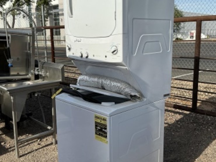 ge-vertical-washer-/-dryer-combo-image-1