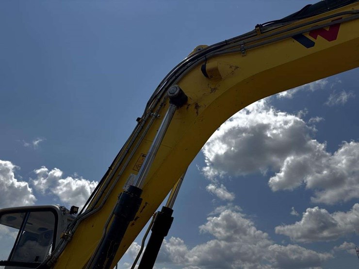 2019-wacker-neuson-et145-image-12