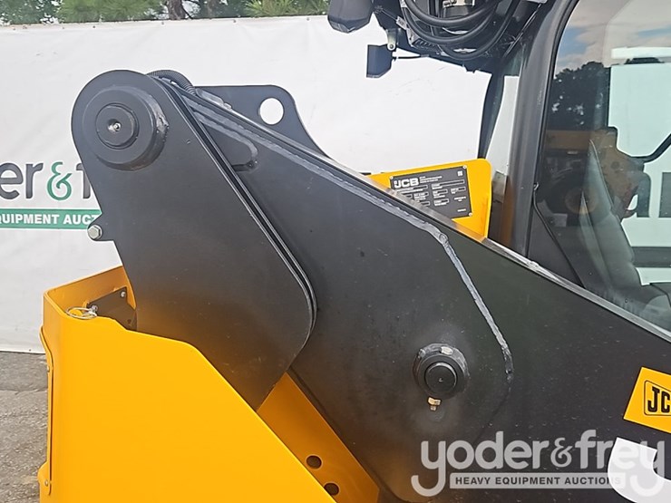2026-jcb-215t-image-19