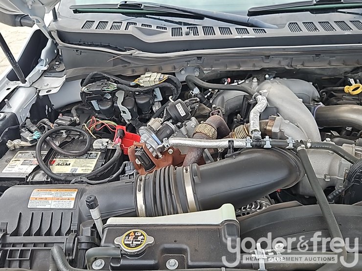 2023-ford-f550-xl-image-16