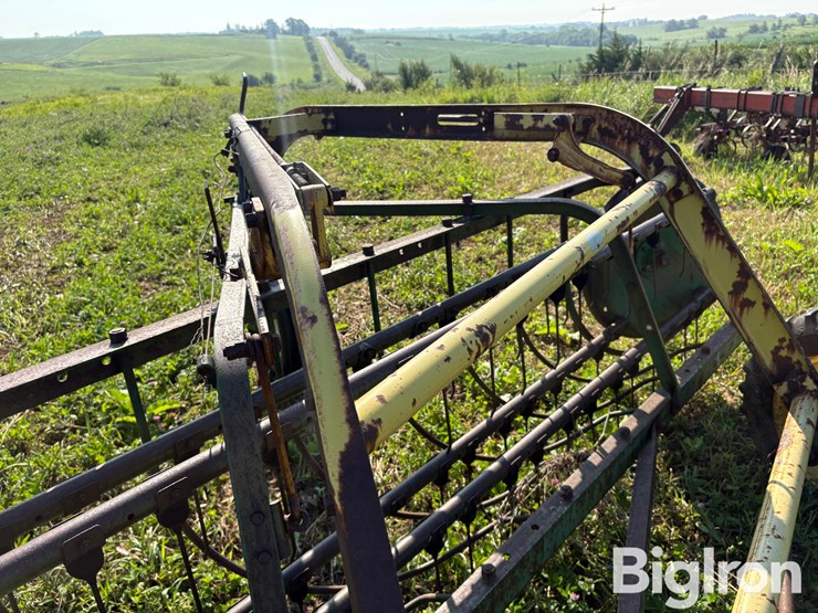 john-deere-640-image-11