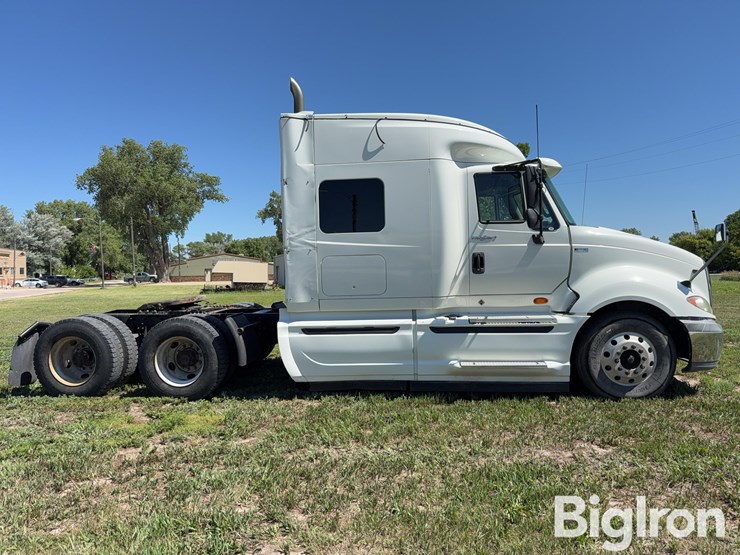 2012-international-prostar-image-4