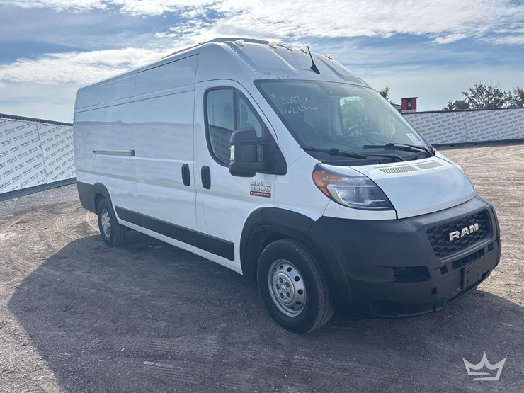 2022-ram-promaster-3500-image-2