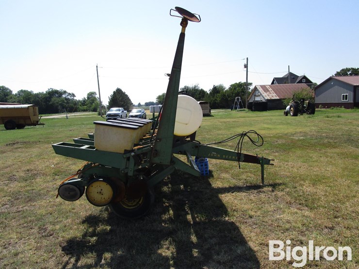 john-deere-7000-image-4
