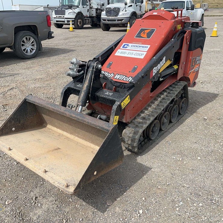 2021 DITCH WITCH SK800
