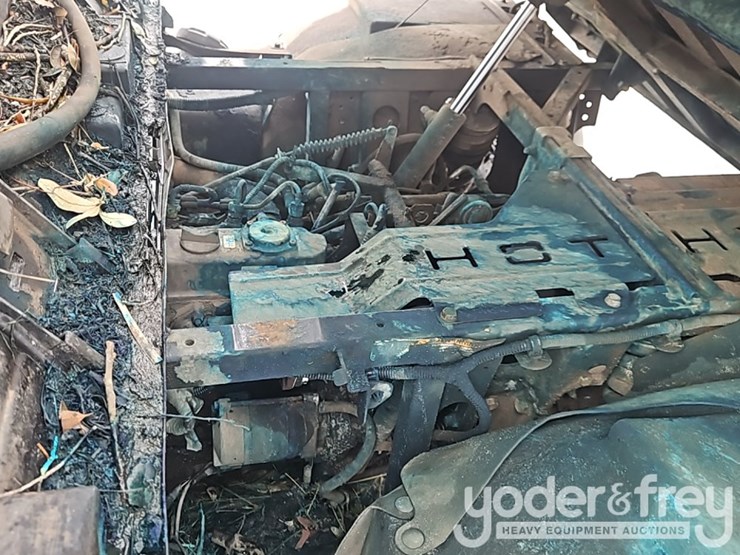 2018-kubota-rtv-x900-image-16