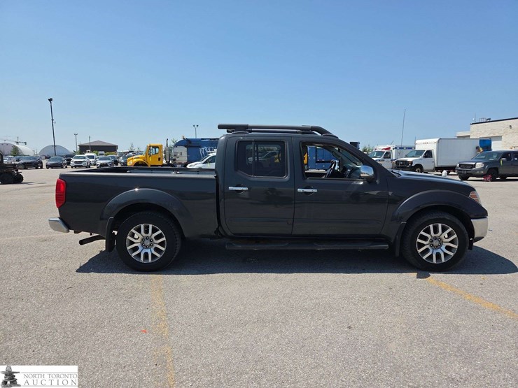 2012-nissan-frontier-image-4