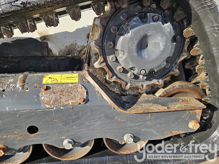 2017-bobcat-t595-image-20