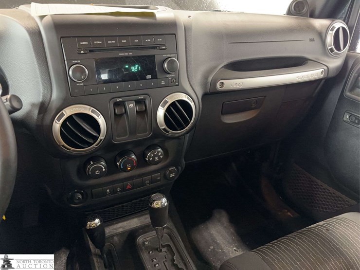2011-jeep-wrangler-image-11