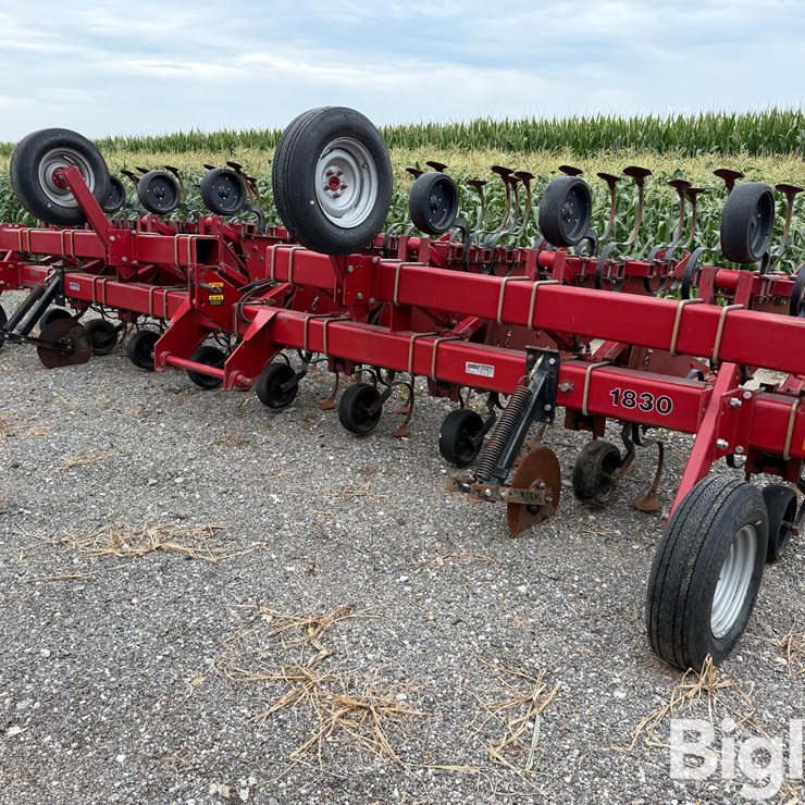 CASE IH 1830