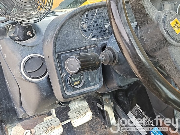 2018-jcb-510-56-image-32