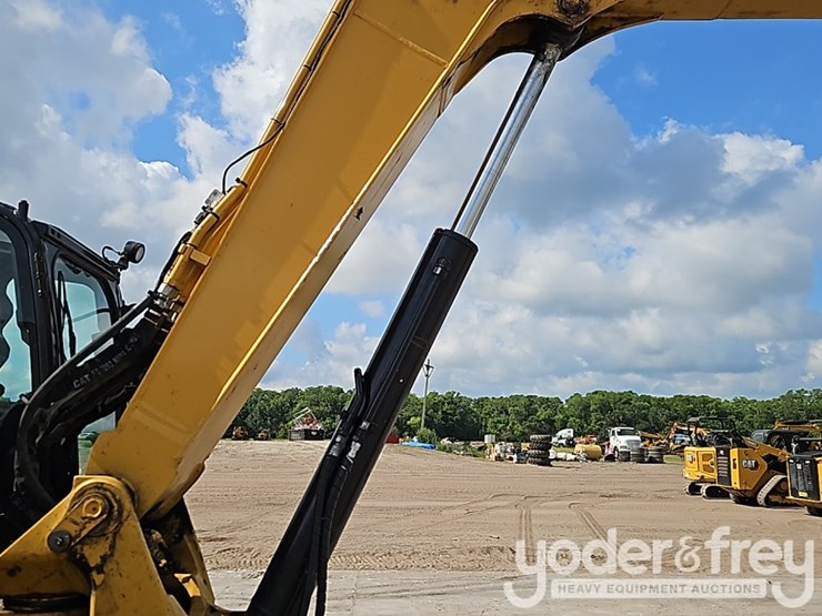 2023-caterpillar-308-cr-image-15