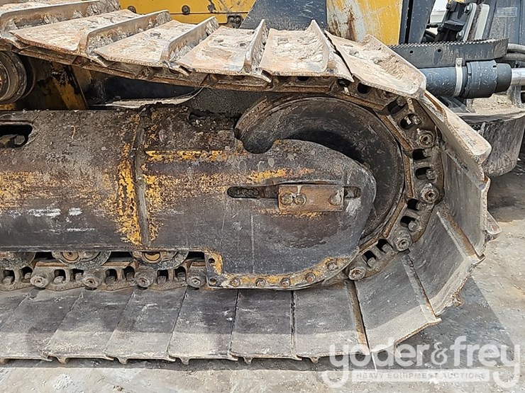2022-deere-750l-image-13