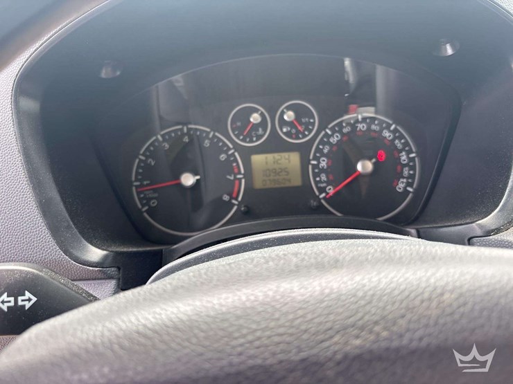 2011-ford-transit-connect-image-14