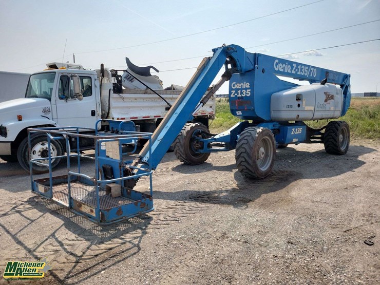 2013-genie-z135/70-image-3