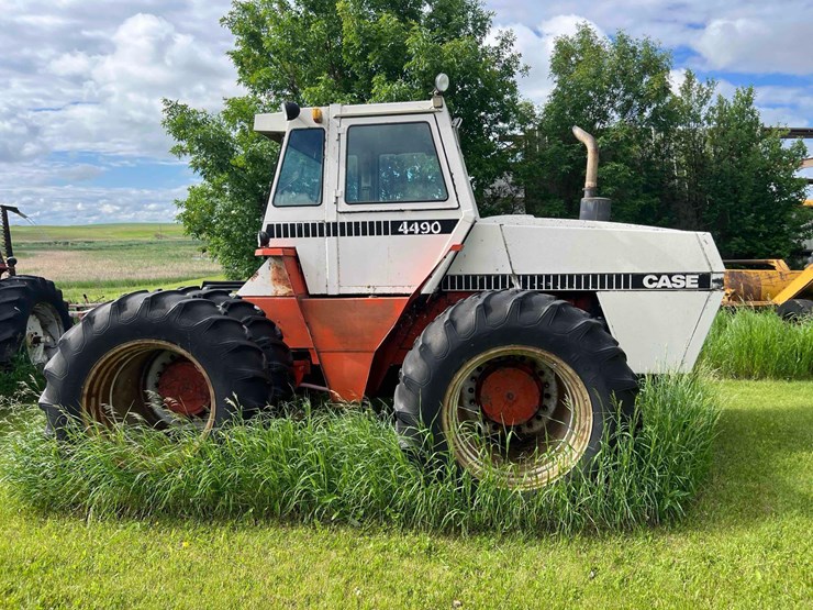 case-ih-4490-tractor-image-2