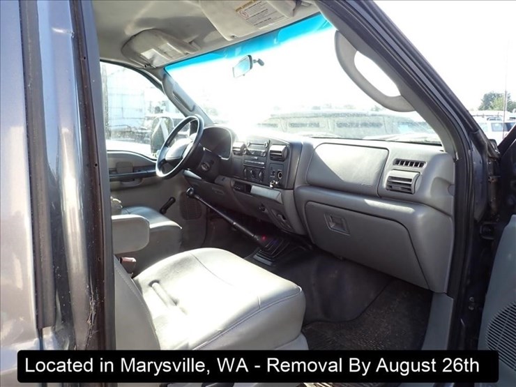 2006-ford-f550-image-22