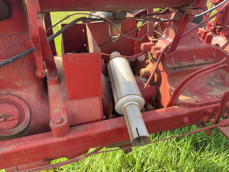 farmall-f-20-image-44