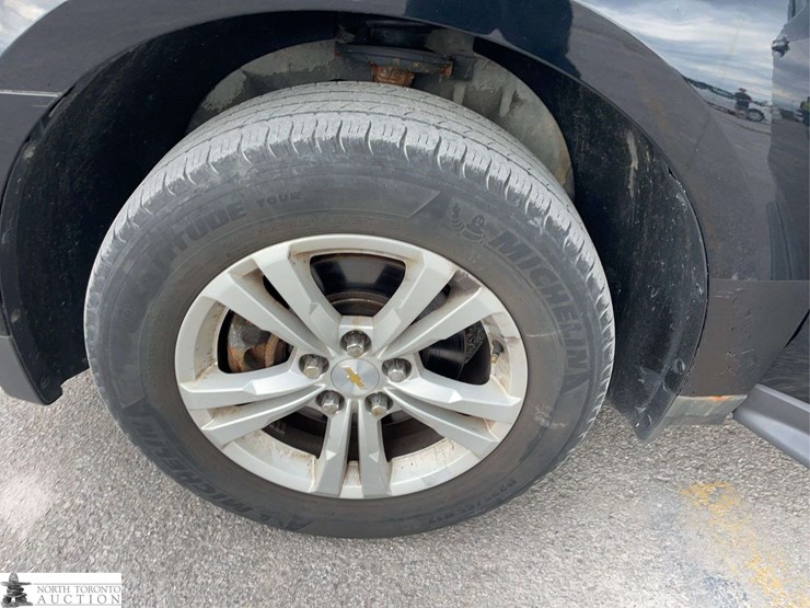 2015-chevrolet-equinox-image-24