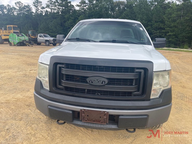 2013-ford-f150-xl-image-8
