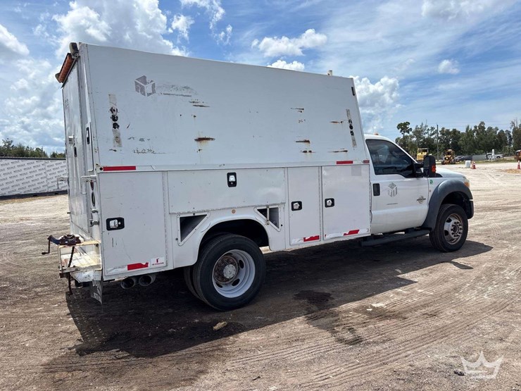 2015-ford-f550-image-3