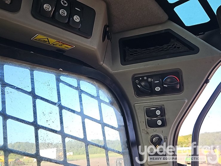 2016-caterpillar-299d2-xhp-image-26