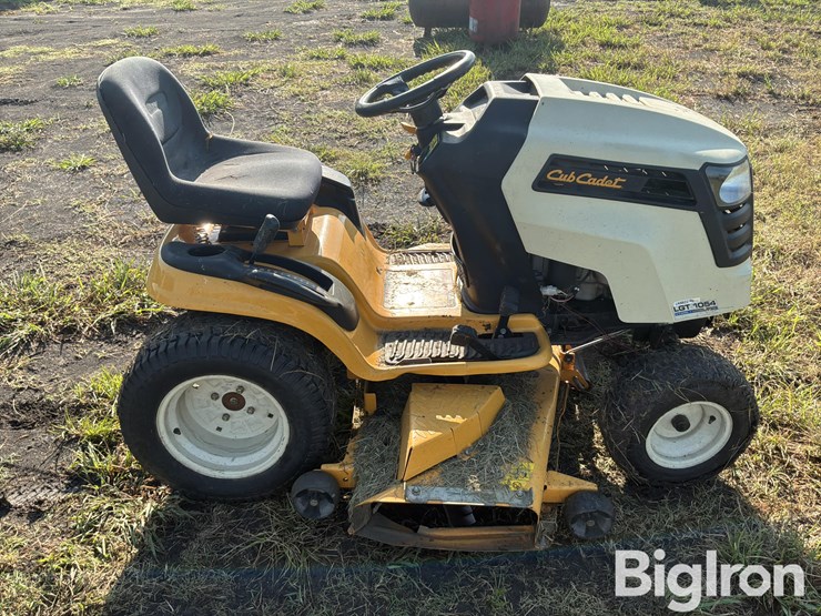 cub-cadet-lgt1054-image-4