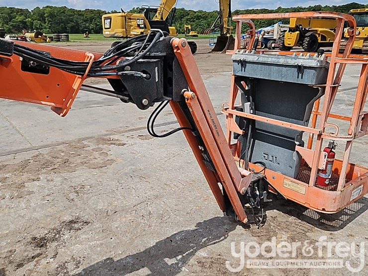 2016-jlg-e300ajp-image-14