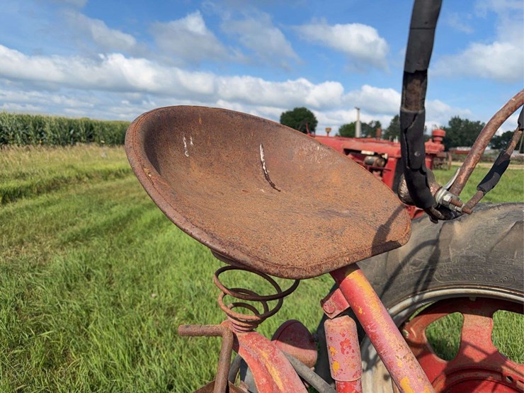 farmall-m-image-24
