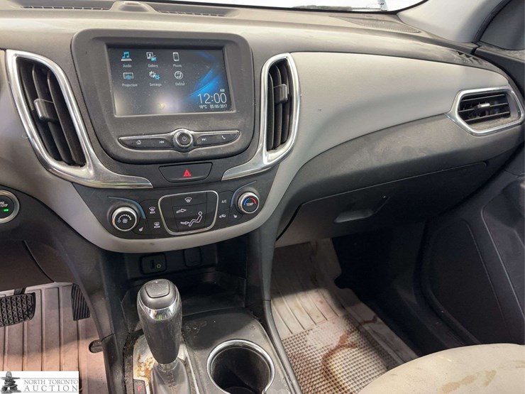 2018-chevrolet-equinox-image-11