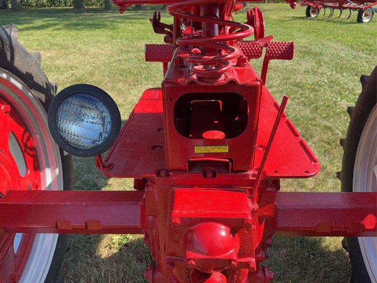 farmall-200-image-35