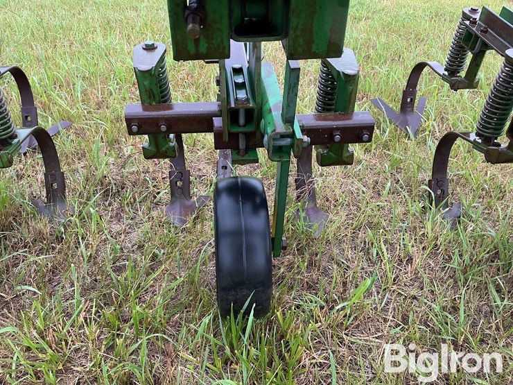 john-deere-825-image-15