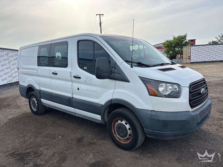 2018-ford-transit-image-2