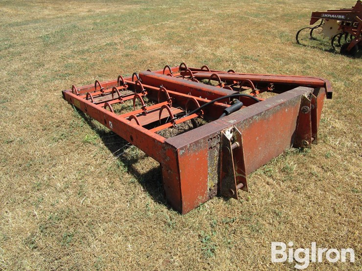 farmhand-10-bale-image-7