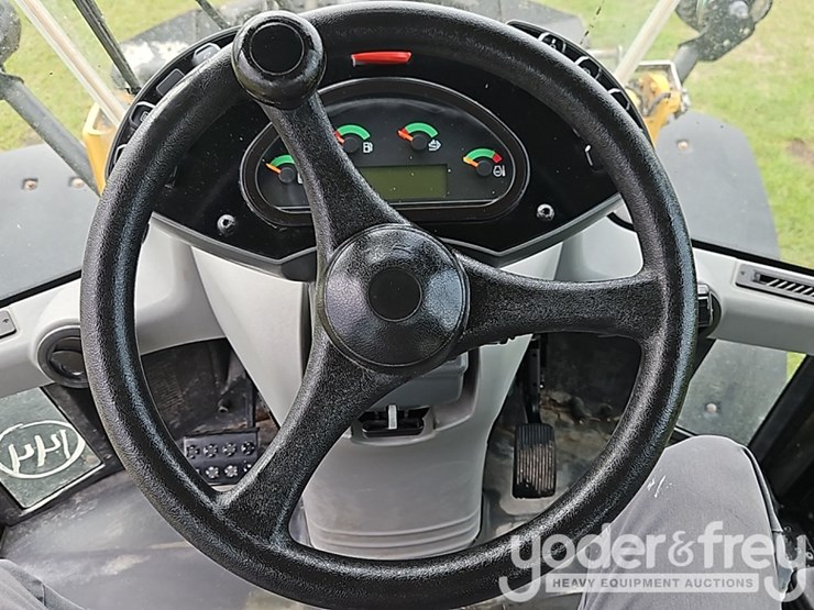 2023-caterpillar-920-image-33