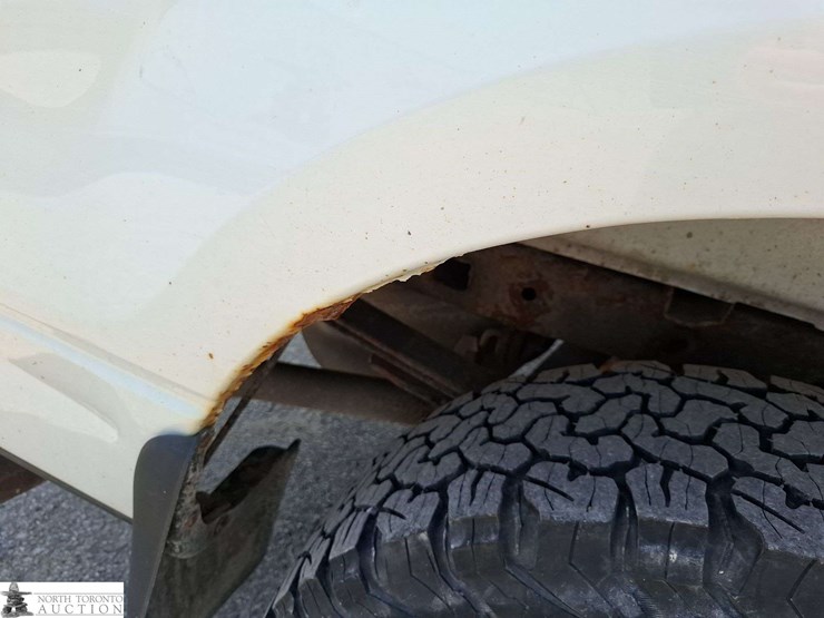 2014-ford-f150-image-32