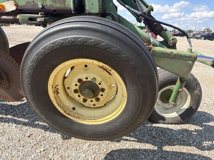 john-deere-2800-image-7