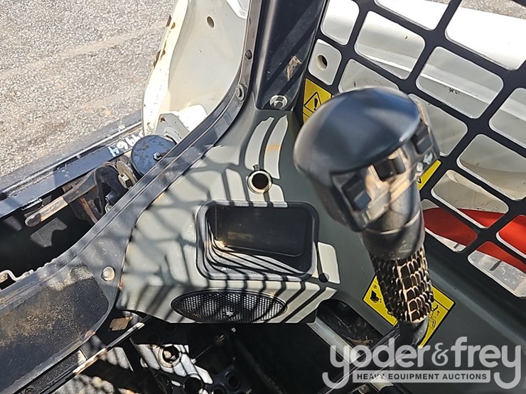 2023-bobcat-t550-image-26