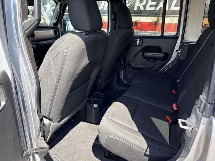 2021-jeep-wrangler-image-15