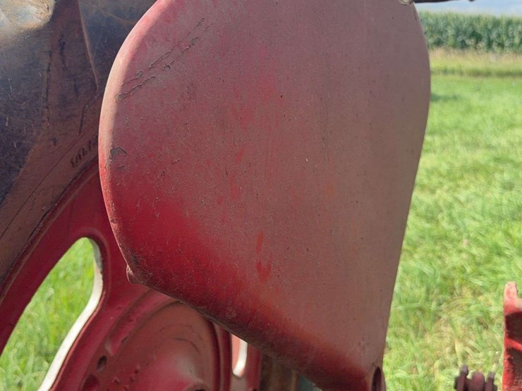 farmall-200-image-33