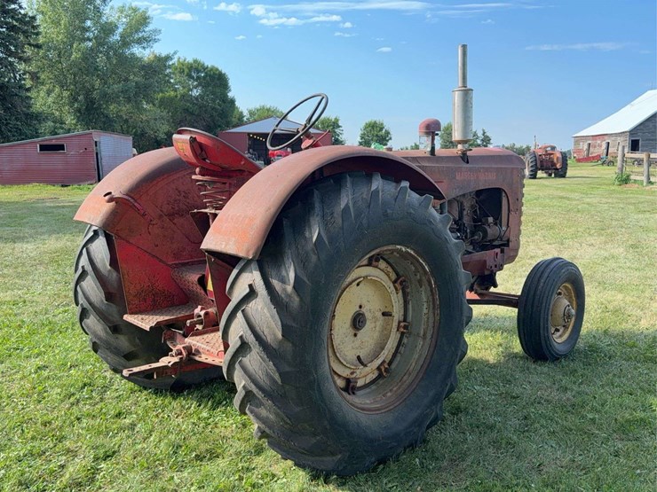massey-ferguson-444-image-5