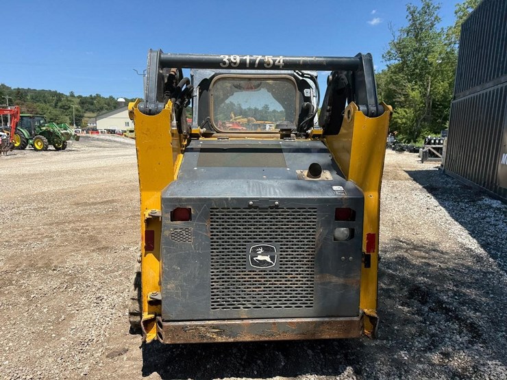 2021-deere-317g-image-3