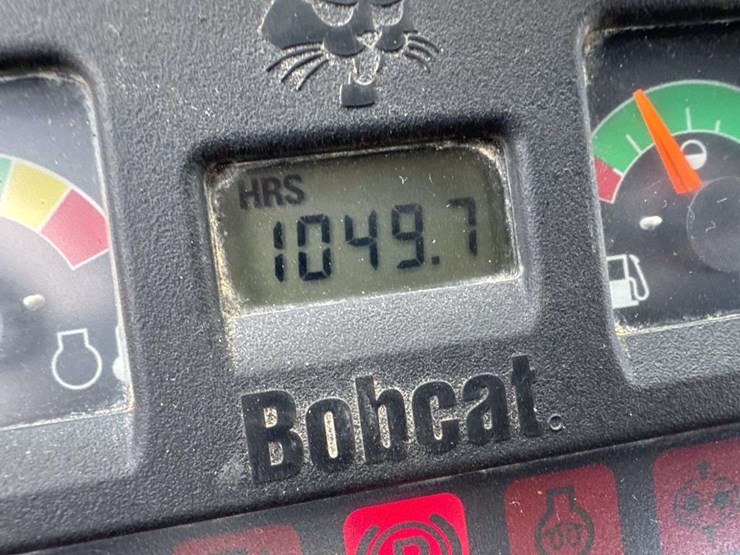2006-bobcat-5600-tool-cat-image-13