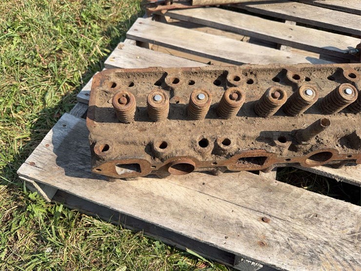 six-cylinder-head,-carburetor-bowl,-and-more-image-3