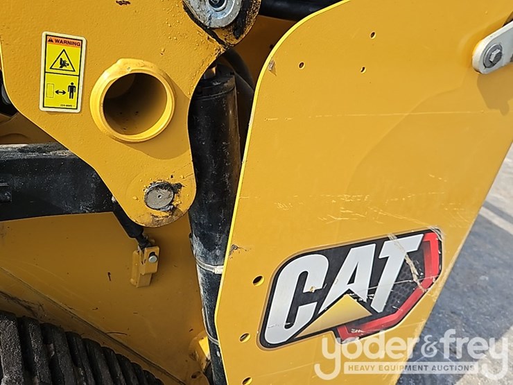 2025-caterpillar-255-image-22