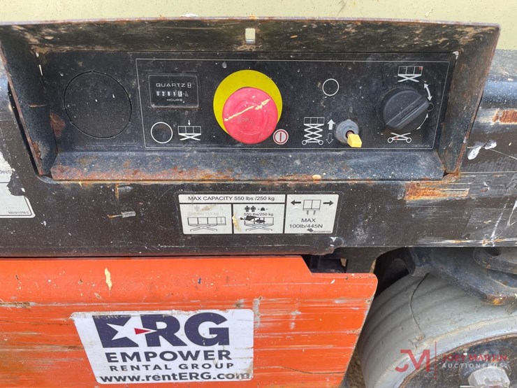 2017-jlg-1932r-image-14