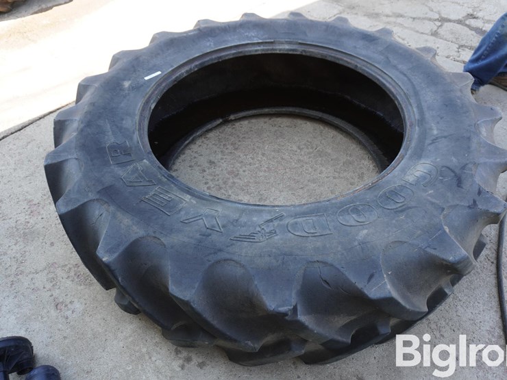 18.4r38-tire-image-1