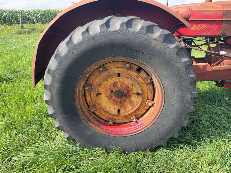 massey-ferguson-44-image-30